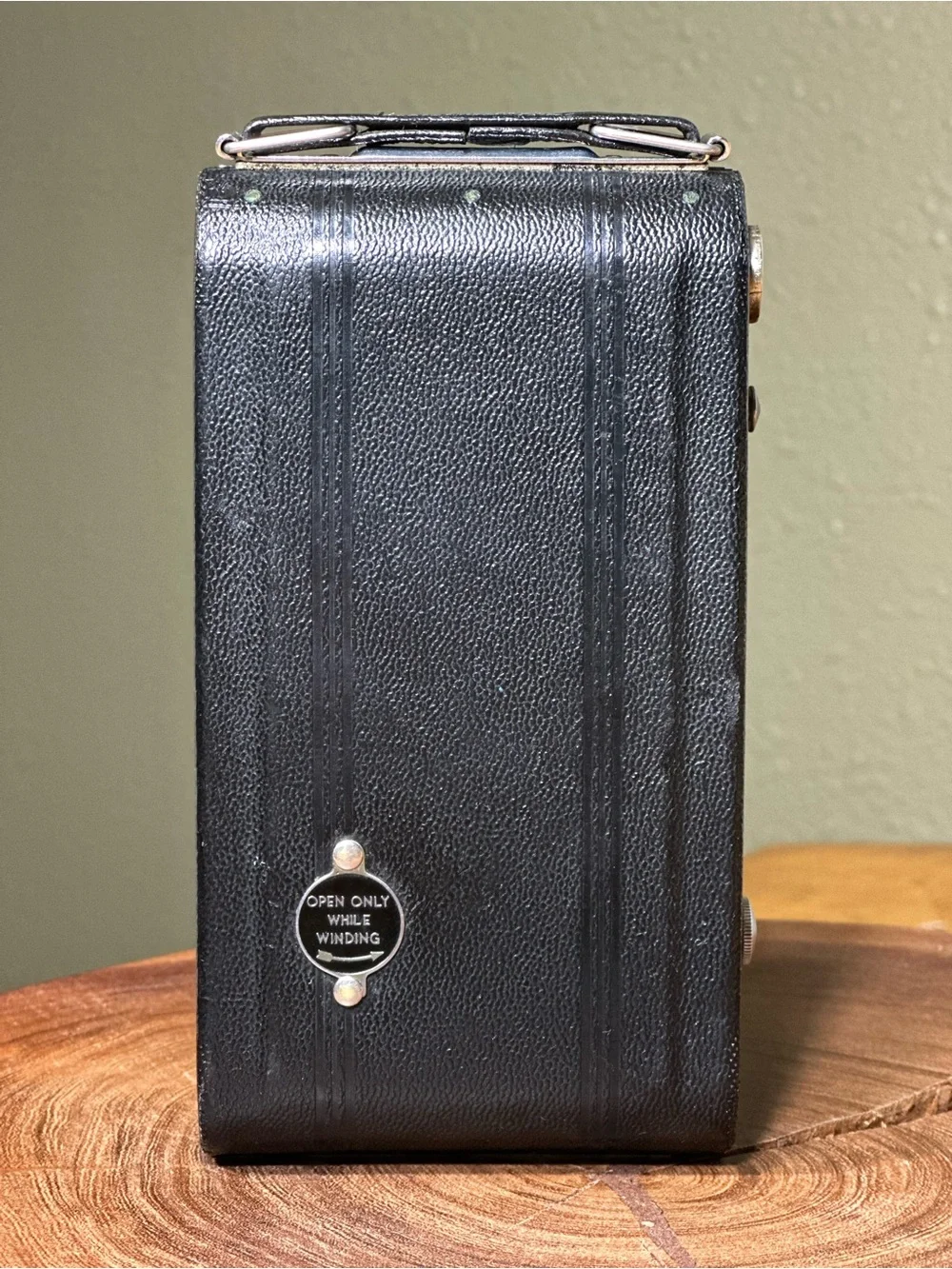 Vintage 1940 Kodak Vigilant Six-20 Folding Camera – Fully Functional with Box